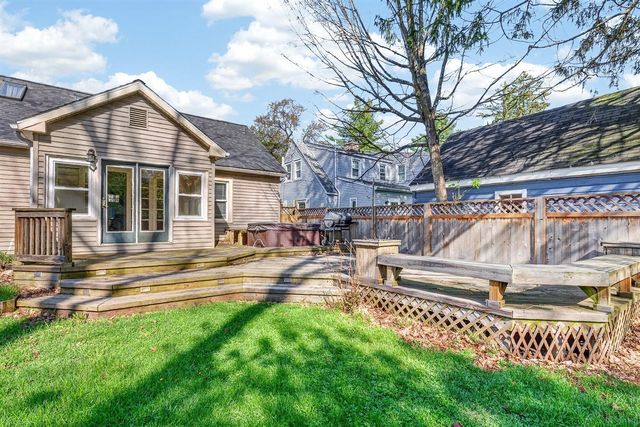 616 Pinehurst Boulevard, Kalamazoo, MI 49006