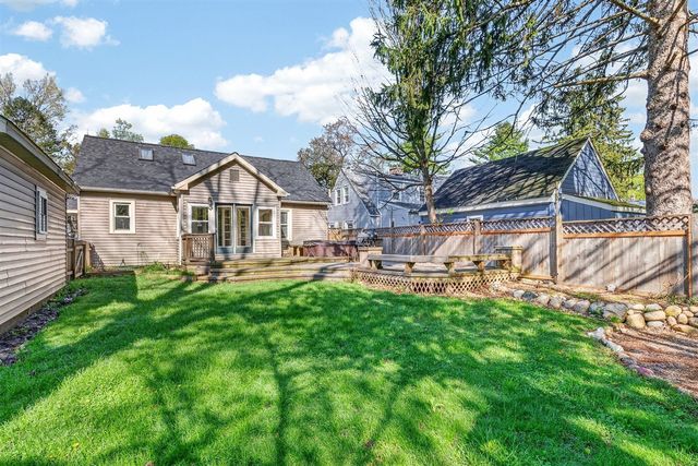 616 Pinehurst Boulevard, Kalamazoo, MI 49006