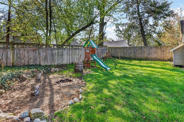 616 Pinehurst Boulevard, Kalamazoo, MI 49006