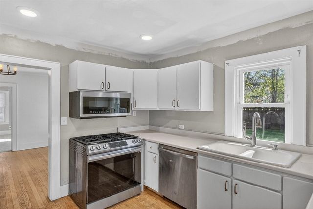 616 Pinehurst Boulevard, Kalamazoo, MI 49006