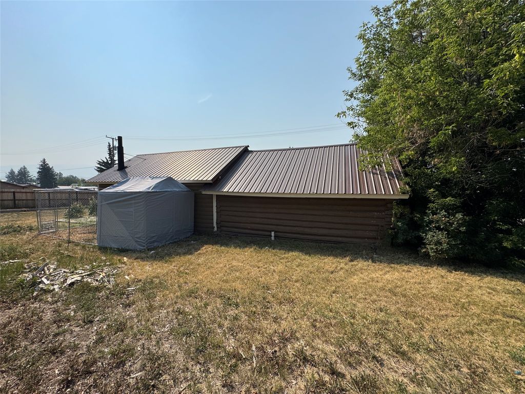 400 E Larime Street, White Sulphur Springs, MT 59645 photo 4