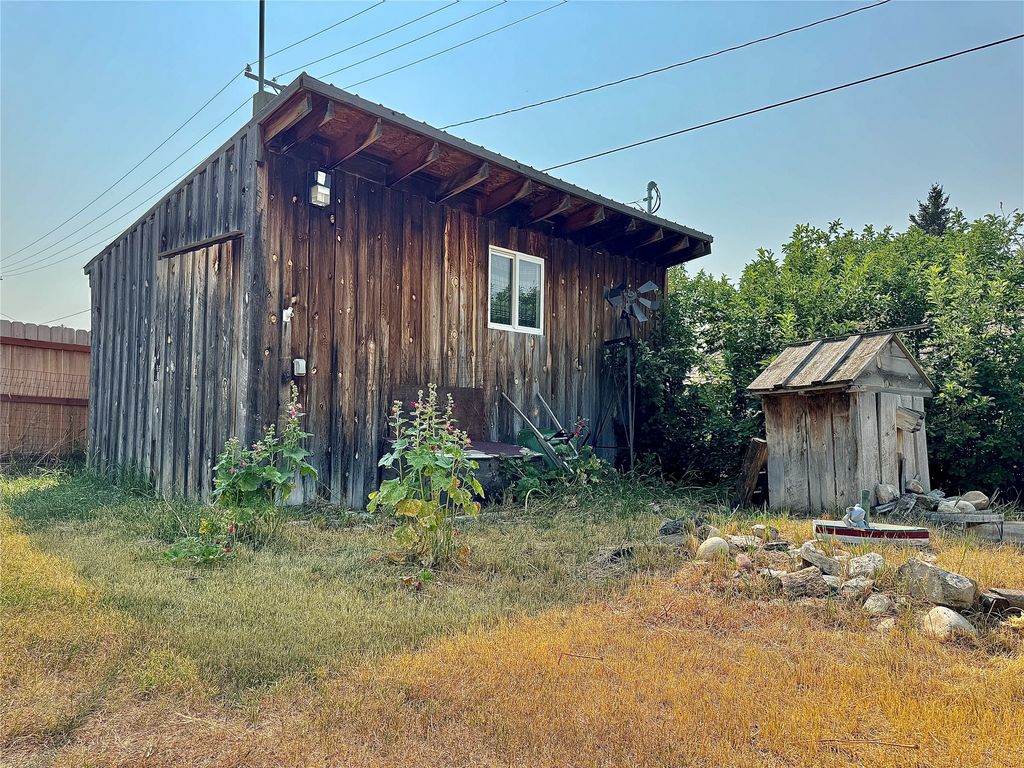 400 E Larime Street, White Sulphur Springs, MT 59645 photo 5