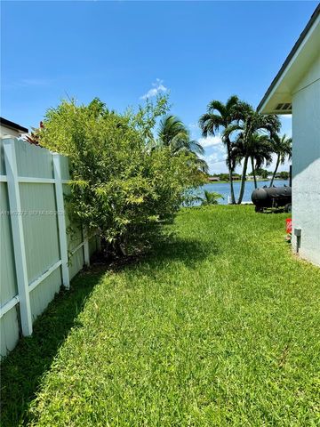 13351 SW 46th St, Miami, FL 33175