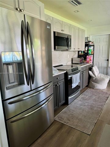 13351 SW 46th St, Miami, FL 33175