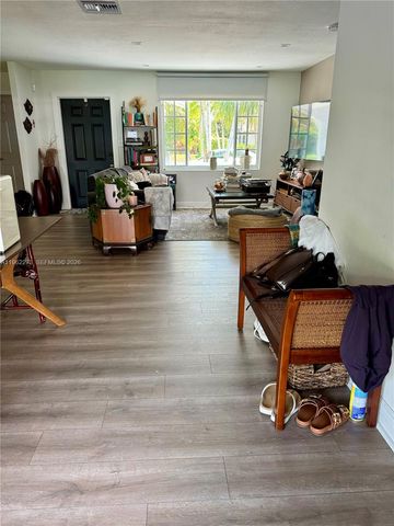 13351 SW 46th St, Miami, FL 33175