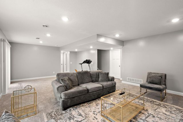 6674 Annabelle Court, Hamel, MN 55340