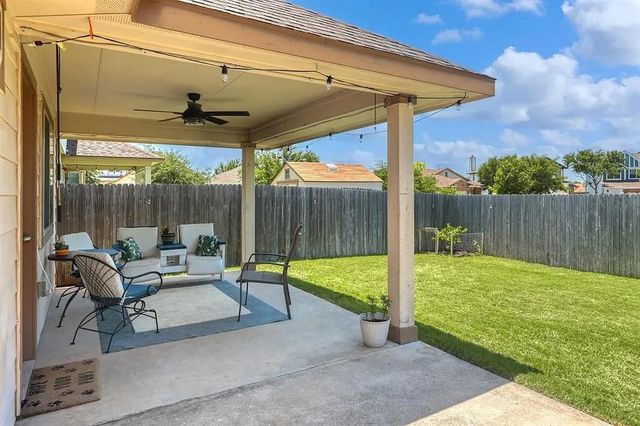 205 Field Corn LN, San Marcos, TX 78666