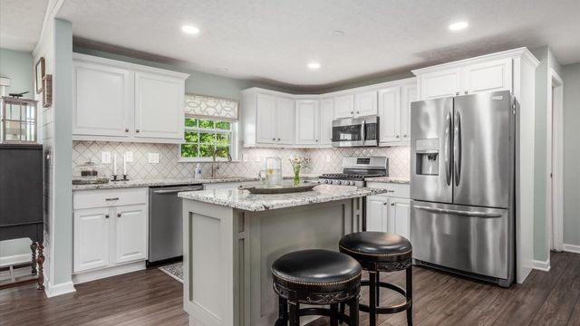 1298 Bluejack Lane, Heath, OH 43056