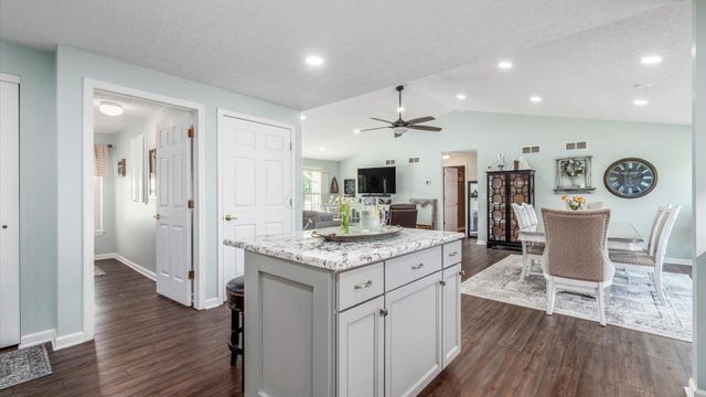 1298 Bluejack Lane, Heath, OH 43056