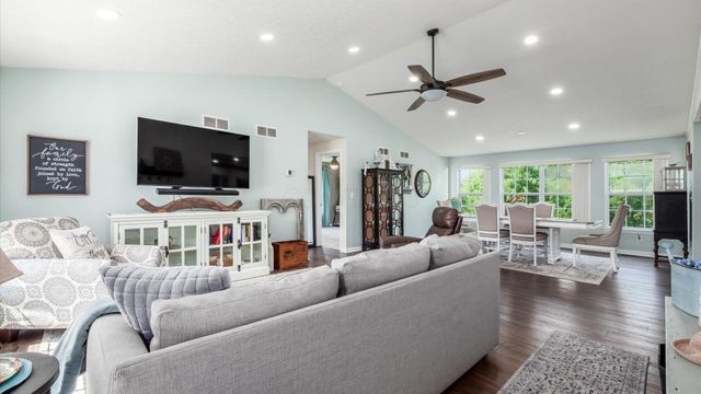 1298 Bluejack Lane, Heath, OH 43056