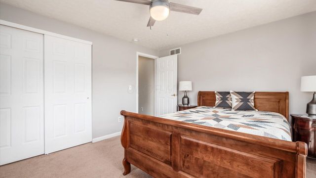 1298 Bluejack Lane, Heath, OH 43056