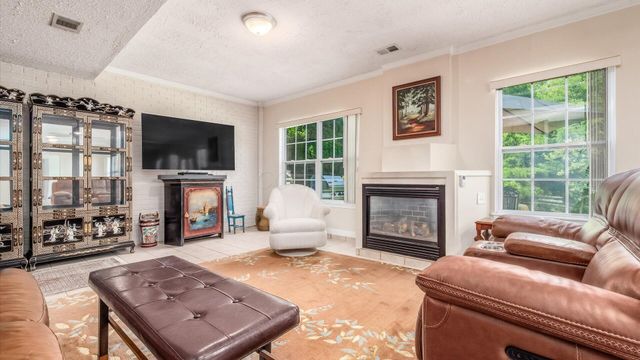 1298 Bluejack Lane, Heath, OH 43056
