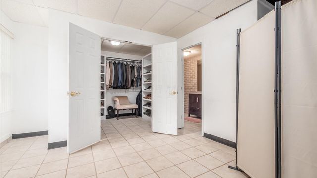 1298 Bluejack Lane, Heath, OH 43056
