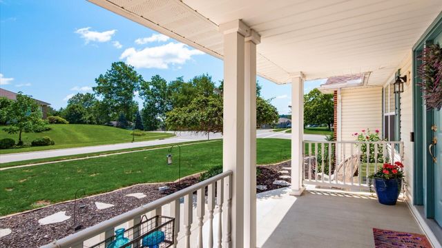 1298 Bluejack Lane, Heath, OH 43056