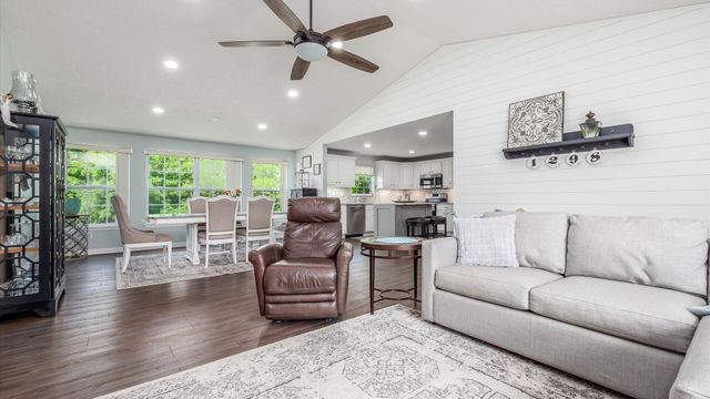 1298 Bluejack Lane, Heath, OH 43056