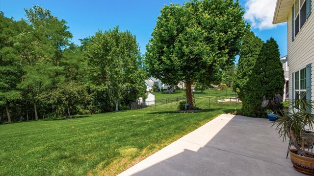 1298 Bluejack Lane, Heath, OH 43056