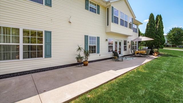 1298 Bluejack Lane, Heath, OH 43056
