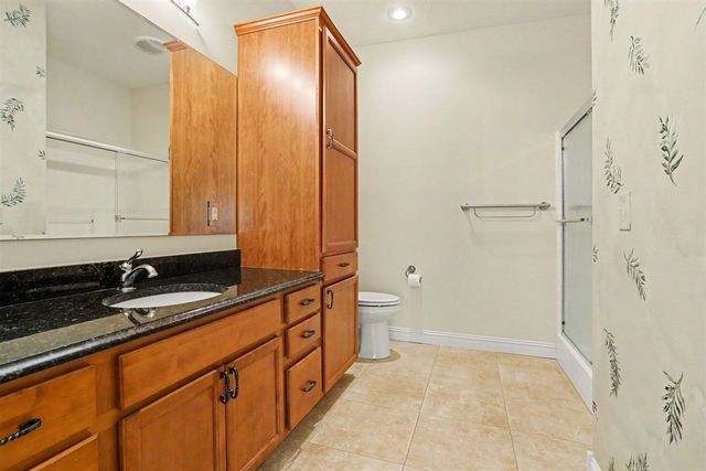 2221 Hunters Run, Kalamazoo, MI 49048