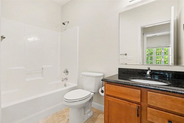 2221 Hunters Run, Kalamazoo, MI 49048