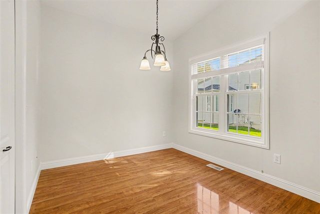 2221 Hunters Run, Kalamazoo, MI 49048