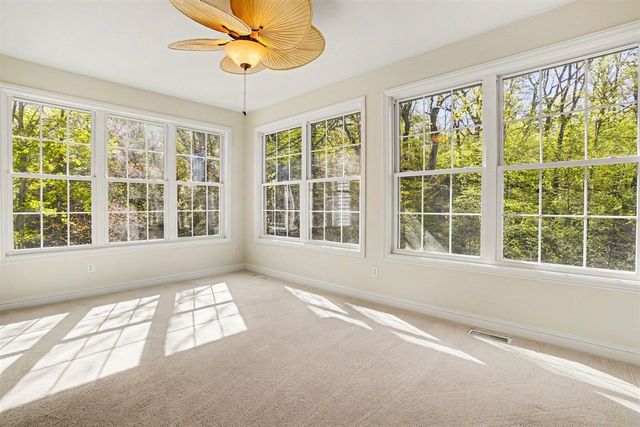 2221 Hunters Run, Kalamazoo, MI 49048