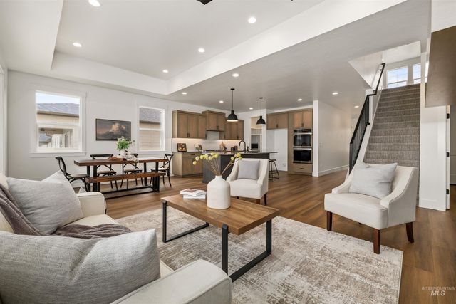 652 N Morning Glory Avenue, Eagle, ID 83616