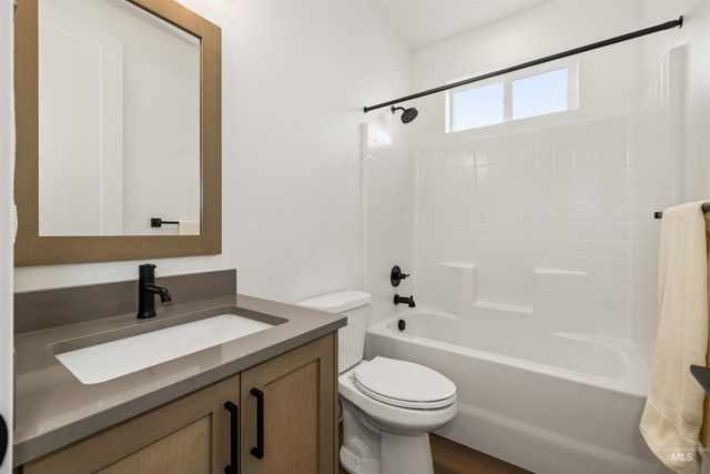 652 N Morning Glory Avenue, Eagle, ID 83616