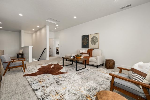 652 N Morning Glory Avenue, Eagle, ID 83616