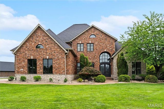 8424 Rock Ridge Court, Edwardsville, IL 62025
