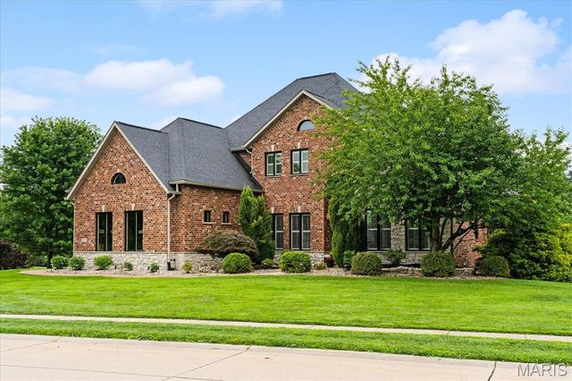 8424 Rock Ridge Court, Edwardsville, IL 62025