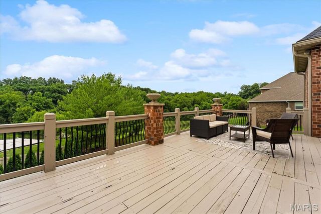 8424 Rock Ridge Court, Edwardsville, IL 62025
