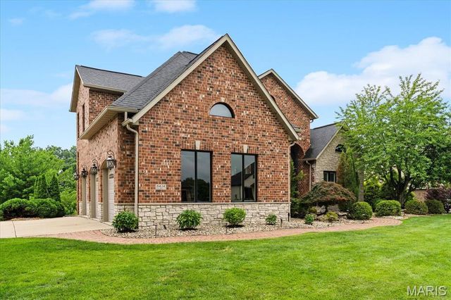 8424 Rock Ridge Court, Edwardsville, IL 62025