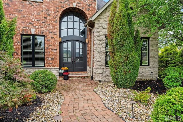 8424 Rock Ridge Court, Edwardsville, IL 62025