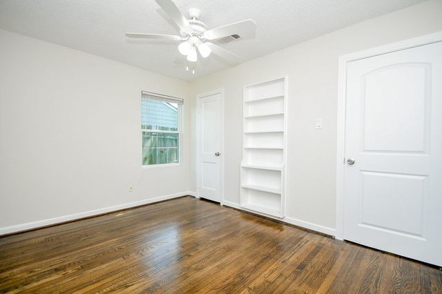 7419 Jalna Street, Houston, TX 77055