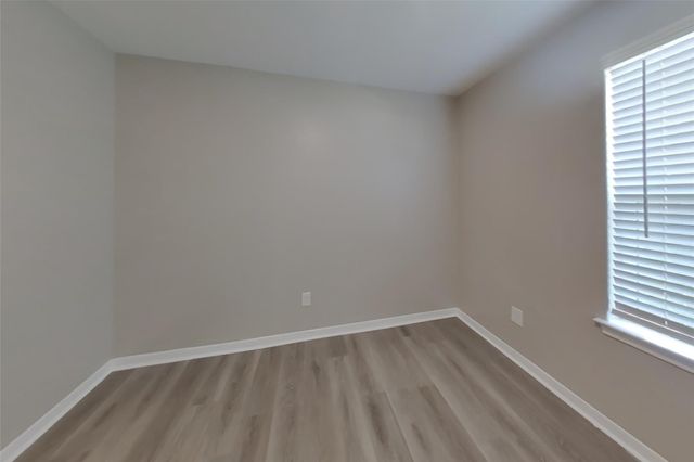 829 Painted Bison Drive, La Marque, TX 77568