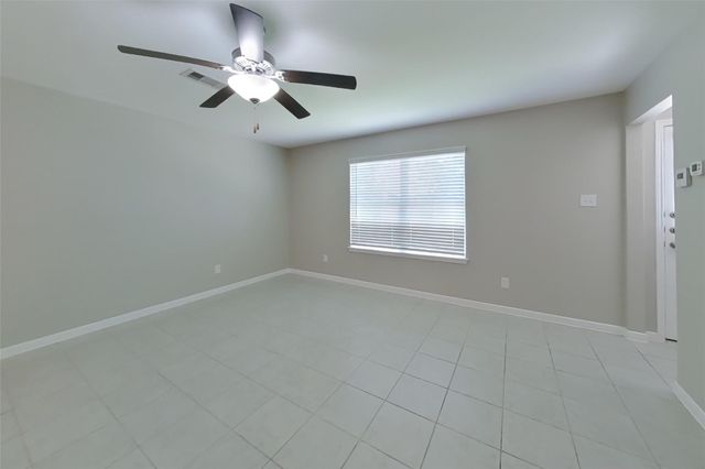 829 Painted Bison Drive, La Marque, TX 77568
