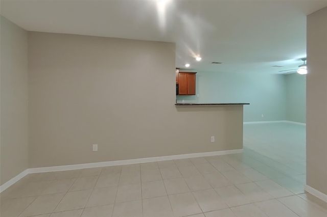 829 Painted Bison Drive, La Marque, TX 77568