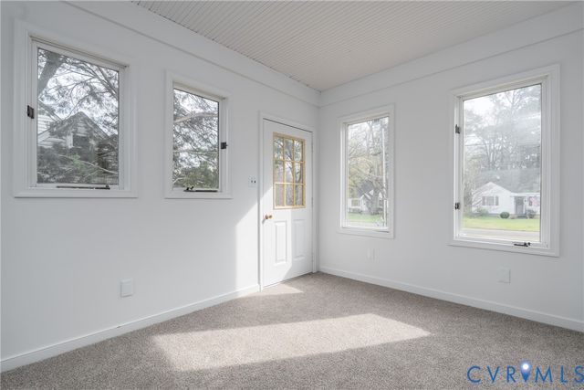 2004 Snead Ave, Colonial Heights, VA 23834