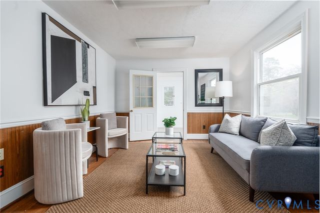 2004 Snead Ave, Colonial Heights, VA 23834