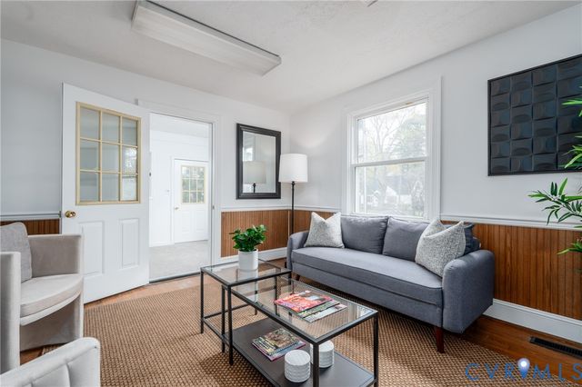 2004 Snead Ave, Colonial Heights, VA 23834