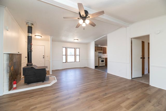 13064 Riverside Drive, Constantine, MI 49042