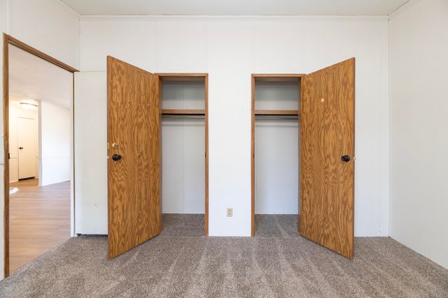 13064 Riverside Drive, Constantine, MI 49042