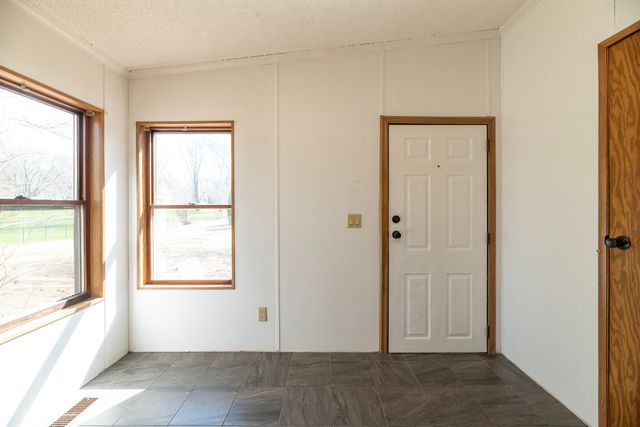 13064 Riverside Drive, Constantine, MI 49042