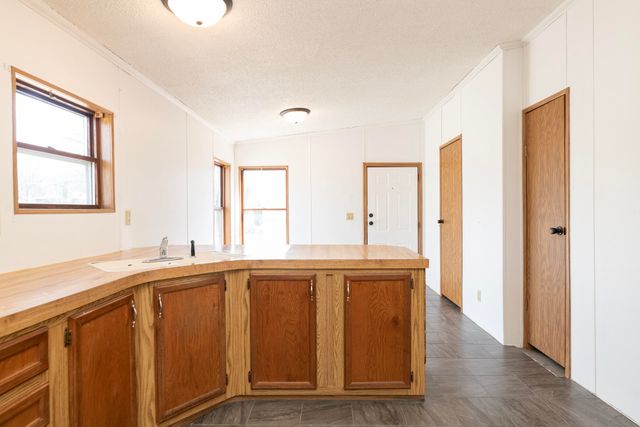 13064 Riverside Drive, Constantine, MI 49042