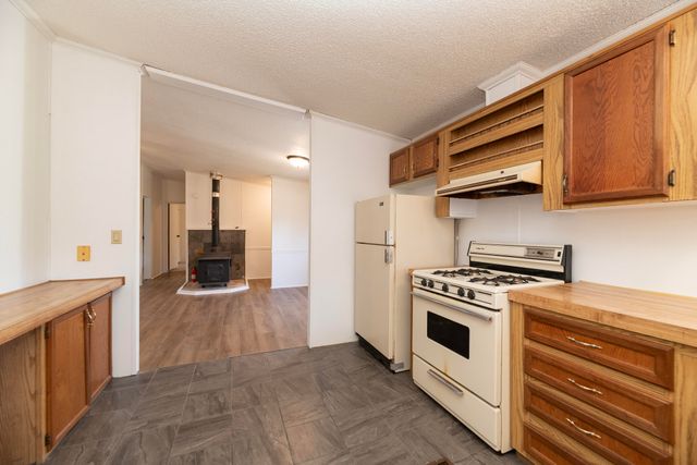 13064 Riverside Drive, Constantine, MI 49042