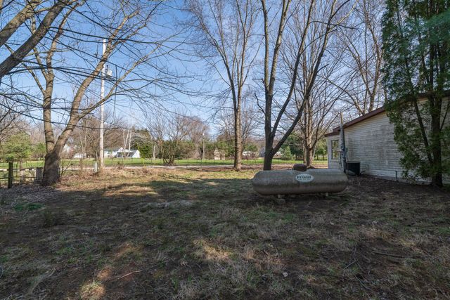 13064 Riverside Drive, Constantine, MI 49042