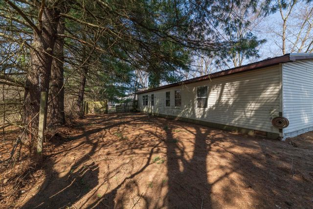 13064 Riverside Drive, Constantine, MI 49042