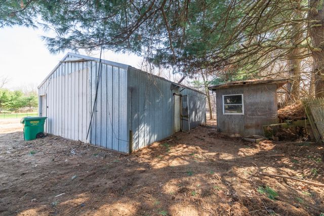 13064 Riverside Drive, Constantine, MI 49042
