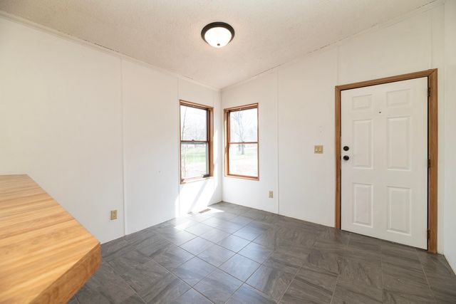 13064 Riverside Drive, Constantine, MI 49042