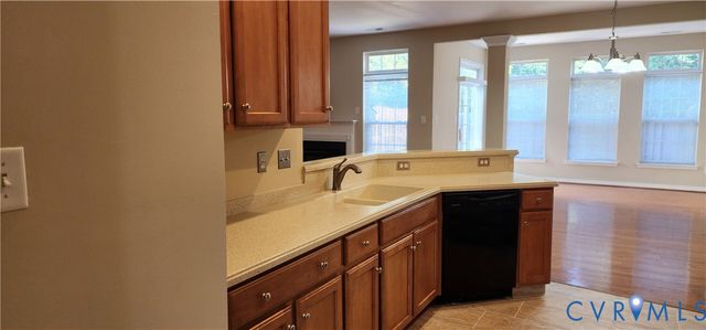 10505 Barbara Ln, Glen Allen, VA 23233